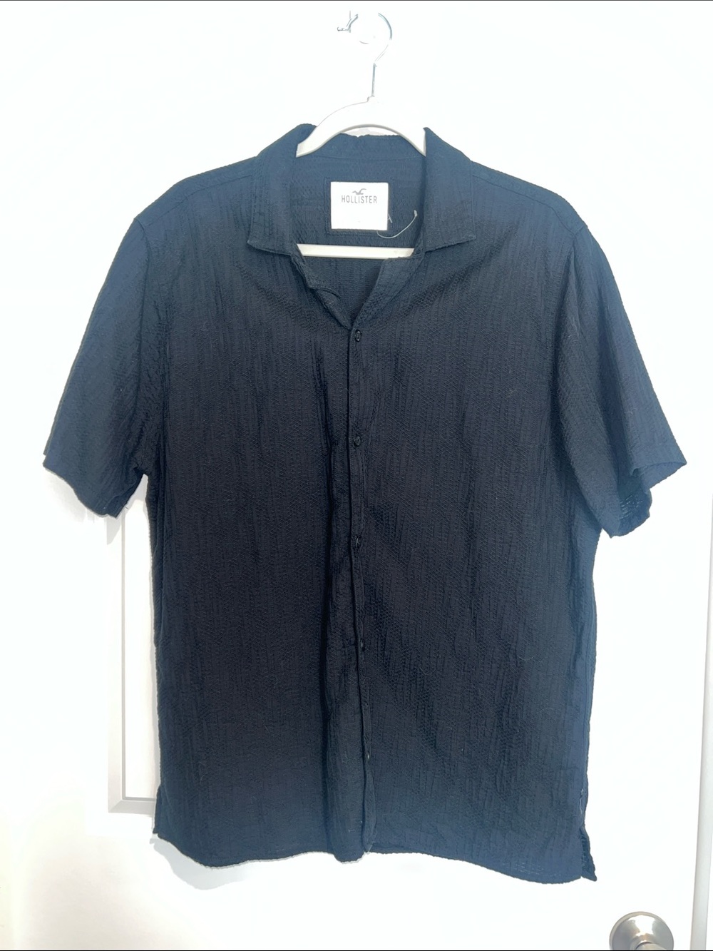 Hollister Men's Short Sleeve Button-Down Shirt - Black - L
